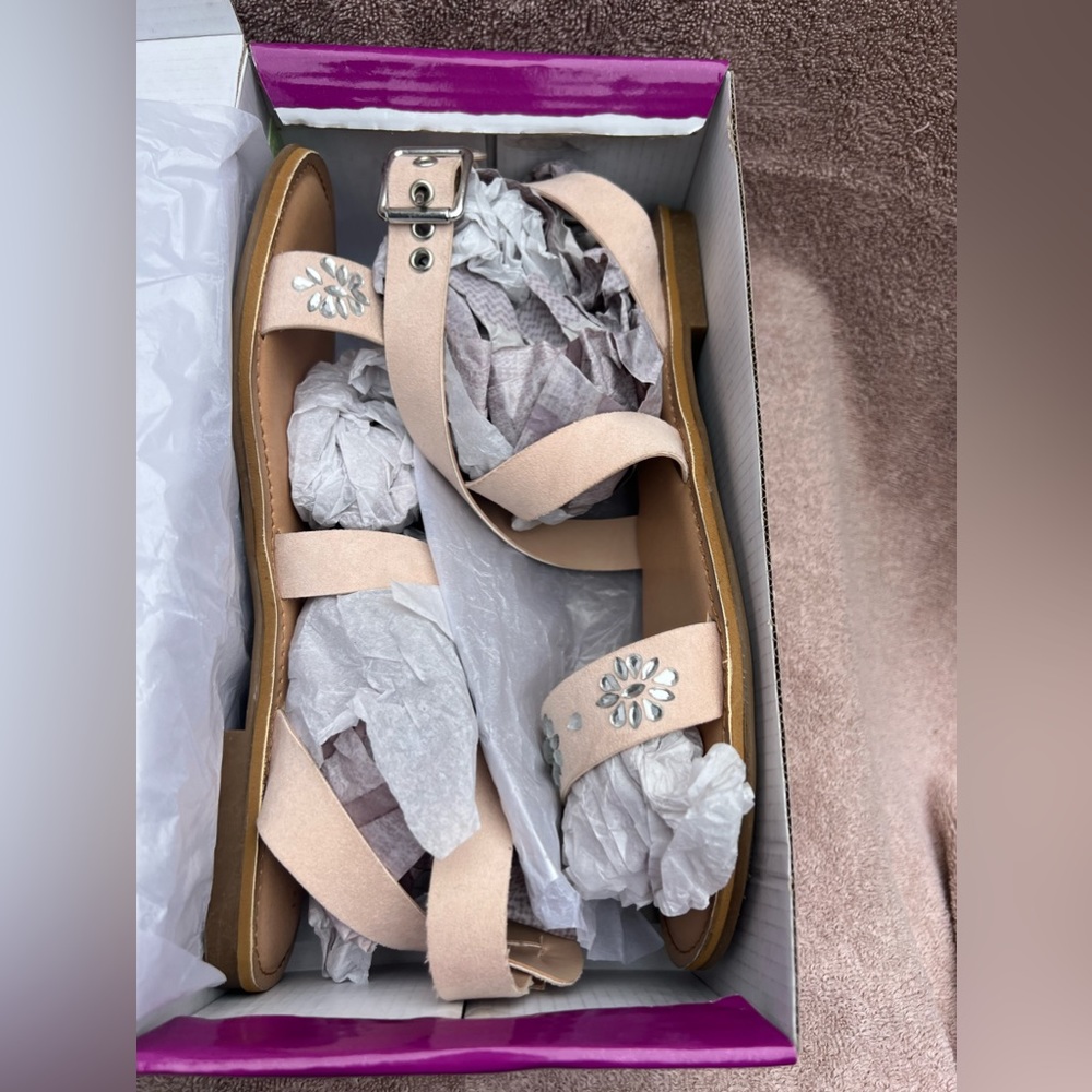 New, never worn rampage sandals with flower designs